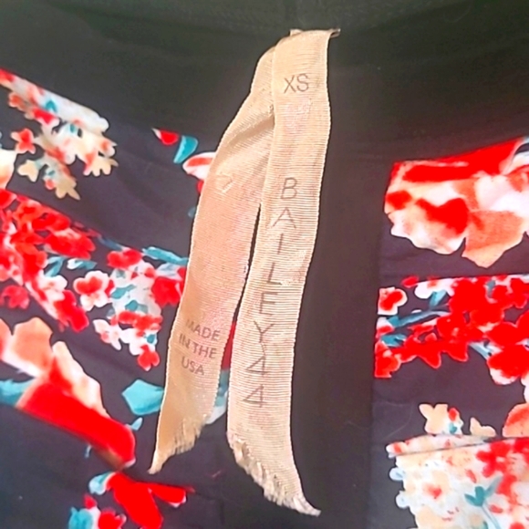 Bailey 44/Anthropologie floral pencil skirt - Picture 3 of 6